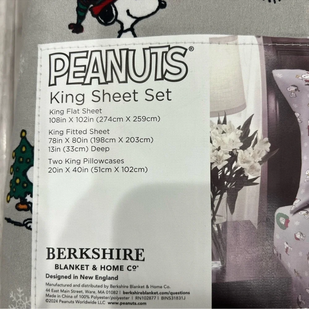 Berkshire Snoopy Christmas Holiday Gray Peanuts King Sheet Set